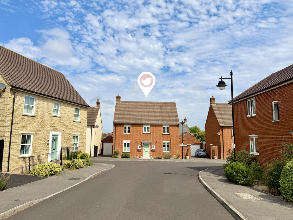 Bayfields, Gillingham, SP8 4AE