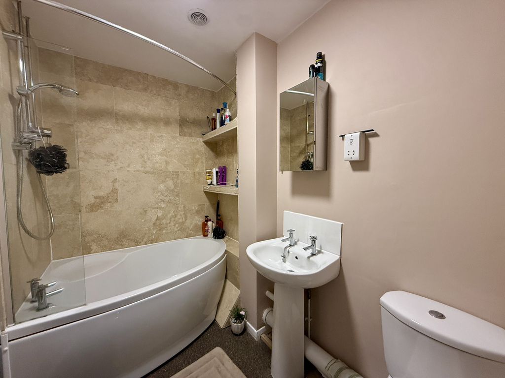 Condell Close, Bridgwater, Somerset, photo 11