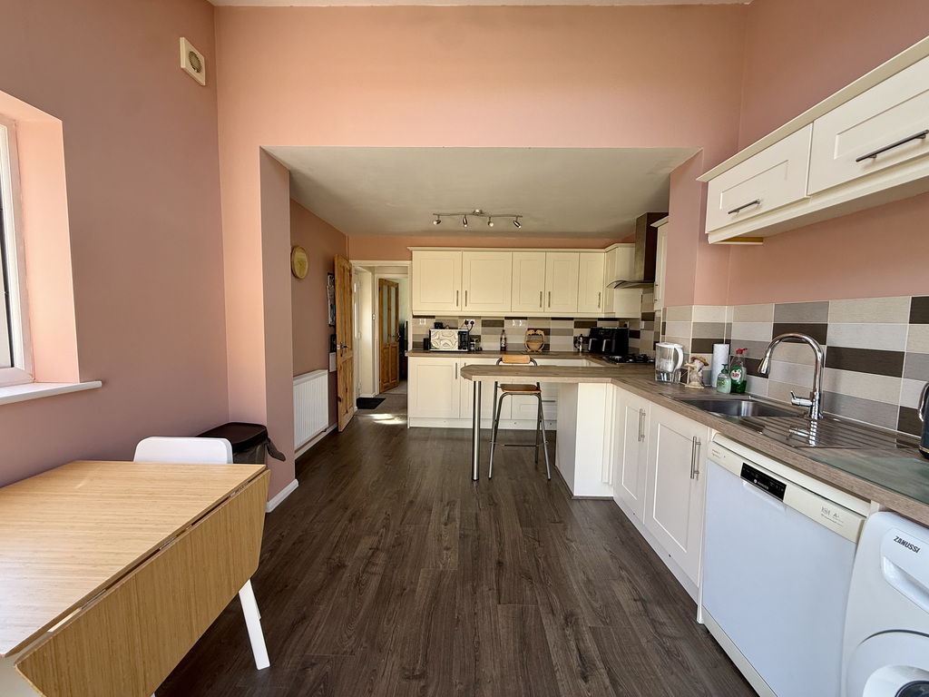Condell Close, Bridgwater, Somerset, photo 4
