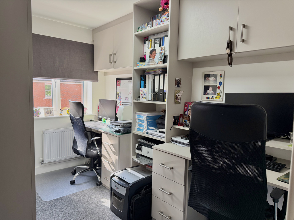 Cossor Road, Pewsey, SN9 5HX, photo 21