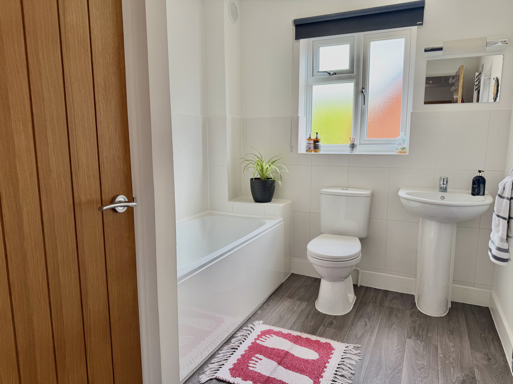 Cossor Road, Pewsey, SN9 5HX, photo 22
