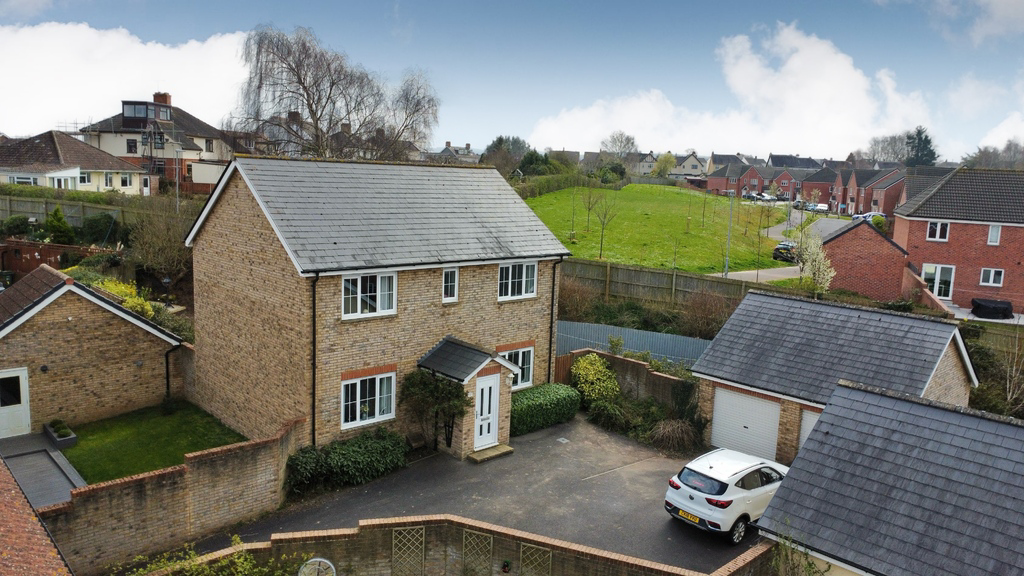 Quartly Drive, Bishops Hull, Taunton, Somerset, TA1