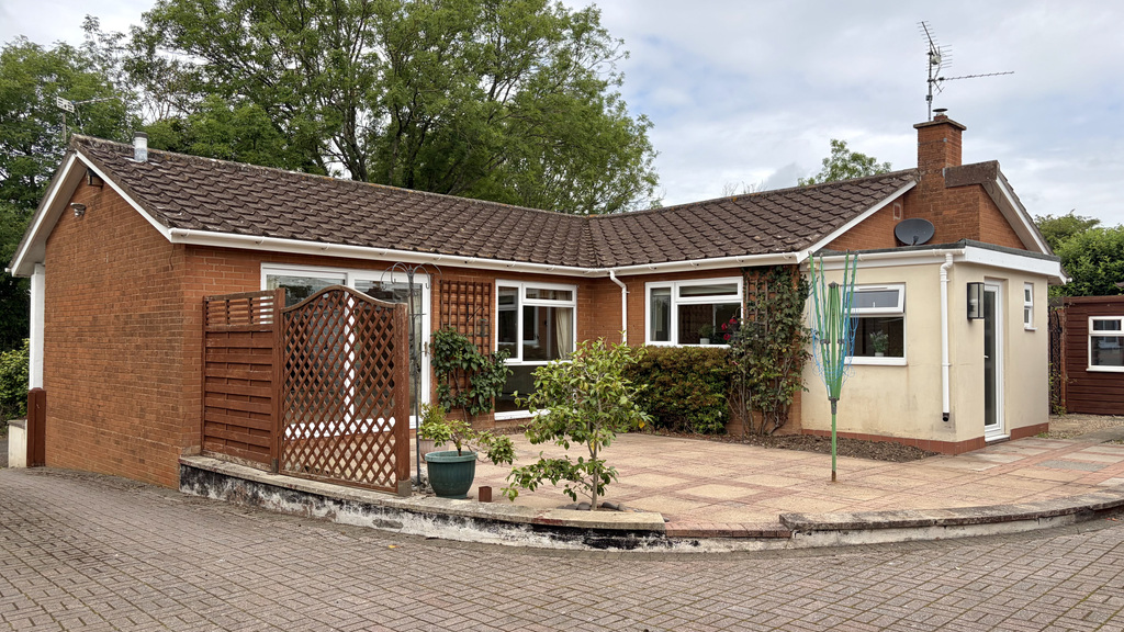 Coburg Close, West Buckland, Wellington
