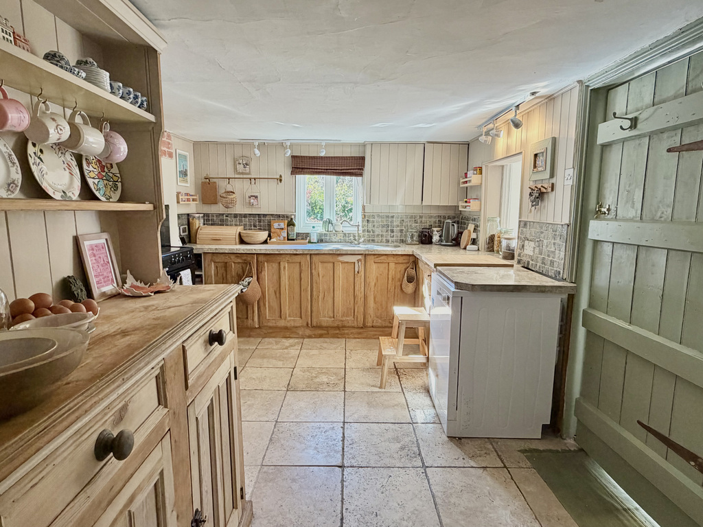 Jarvis Street, Upavon, SN9 6DU, photo 11