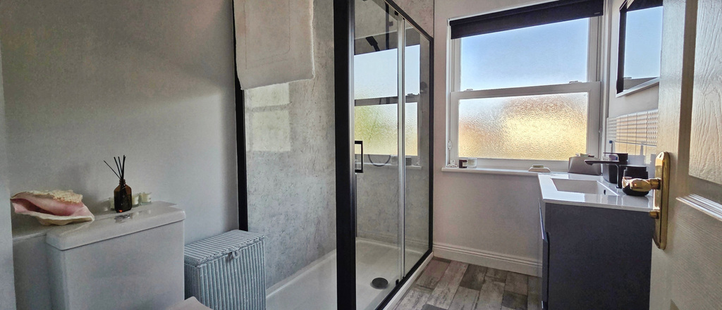 21 Oak Dr, Crewkerne TA18 7DN, UK, photo 22