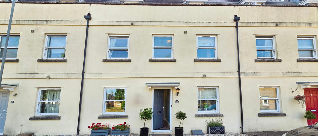 21 Oak Dr, Crewkerne TA18 7DN, UK