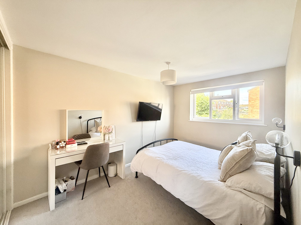 St. Johns Road, Yeovil, Somerset, photo 15