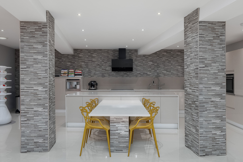 Elegant Living