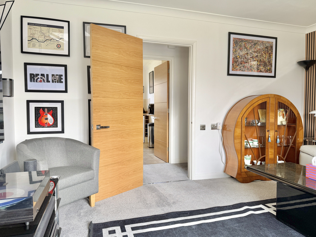 King Edmund Court, Gillingham, SP8 4DL, photo 2