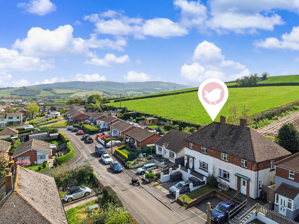 South facing garden and views over coast and countryside!