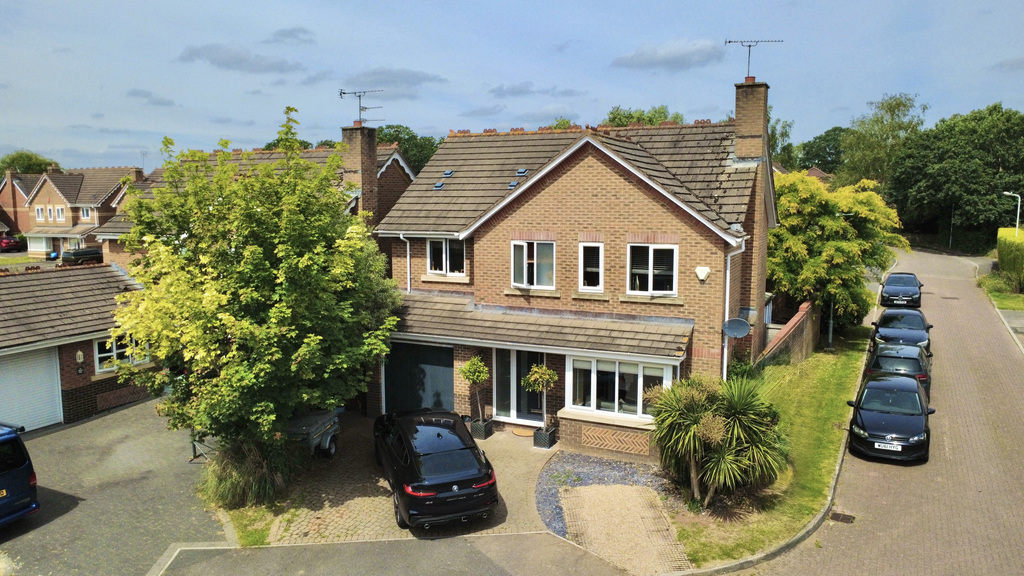 Mead Way, Monkton Heathfield, Taunton, Somerset