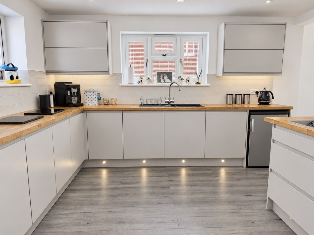 Cossor Road, Pewsey, SN9 5HX, photo 5