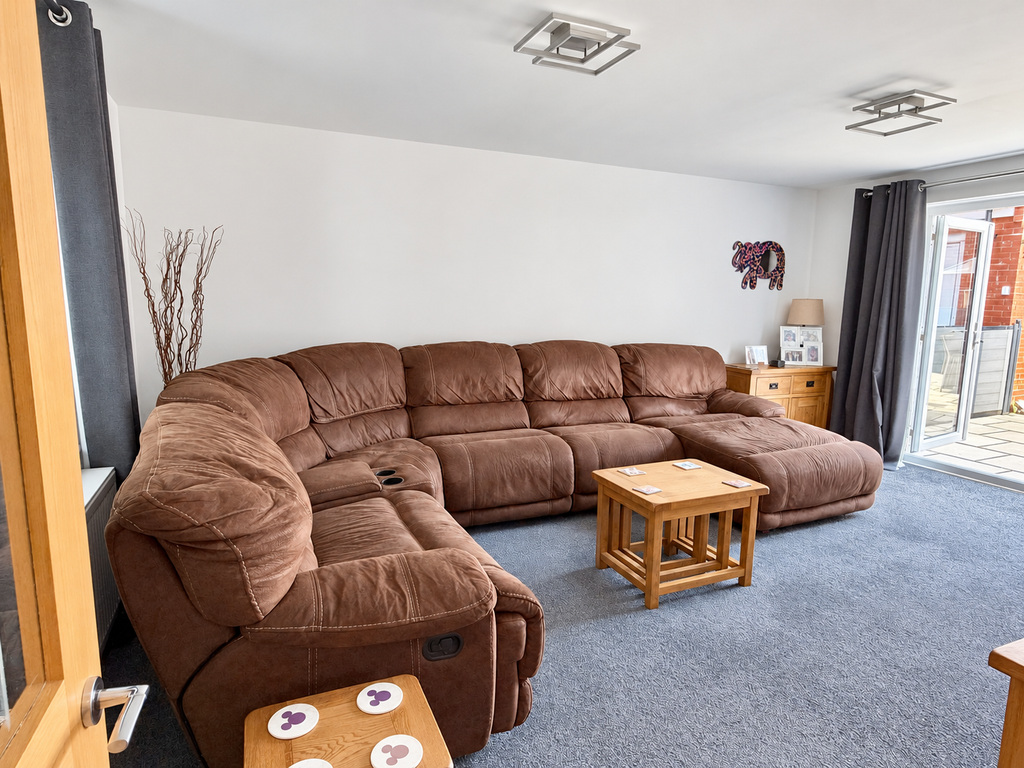 Cossor Road, Pewsey, SN9 5HX, photo 6
