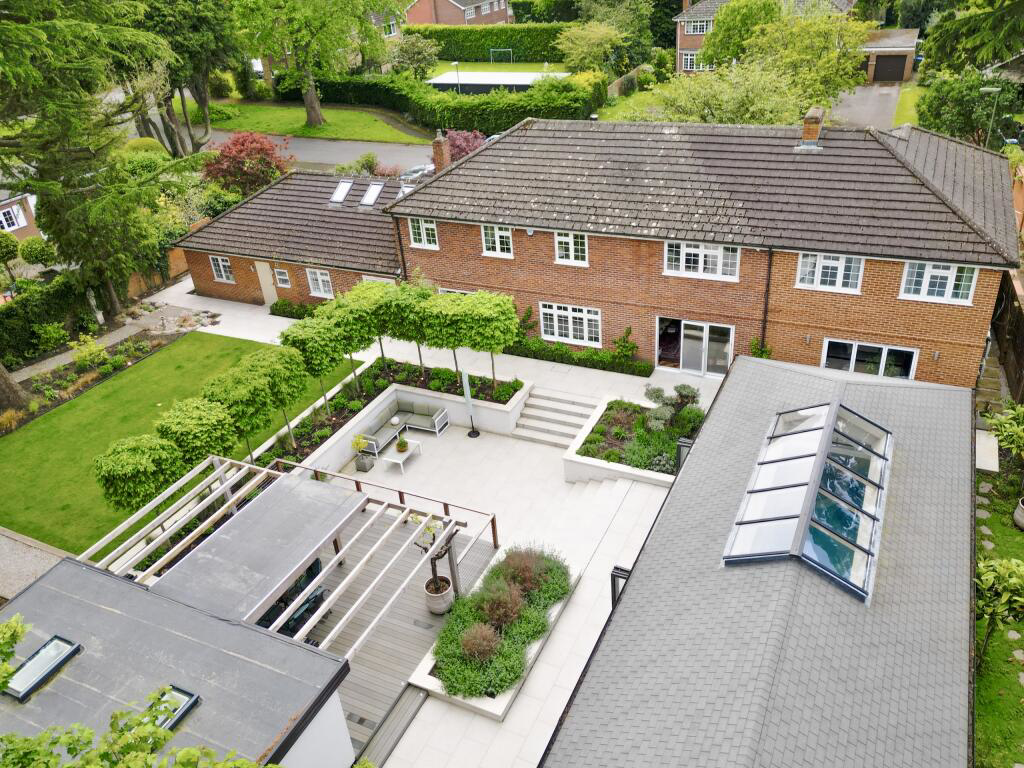 Fairacres, Cobham