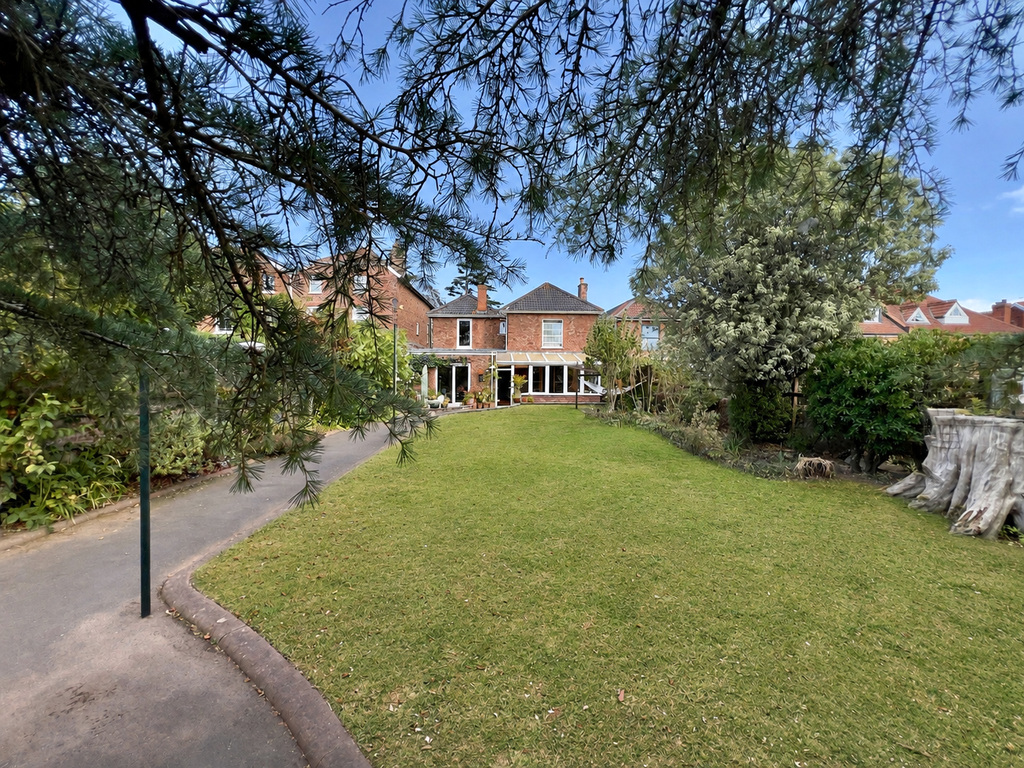 Sutton House, Wembdon Rise, Wembdon, Somerset, photo 26