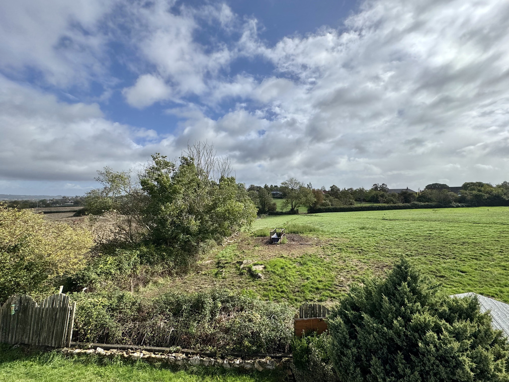 Comeytrowe Road, Trull, Taunton, Somerset, photo 23