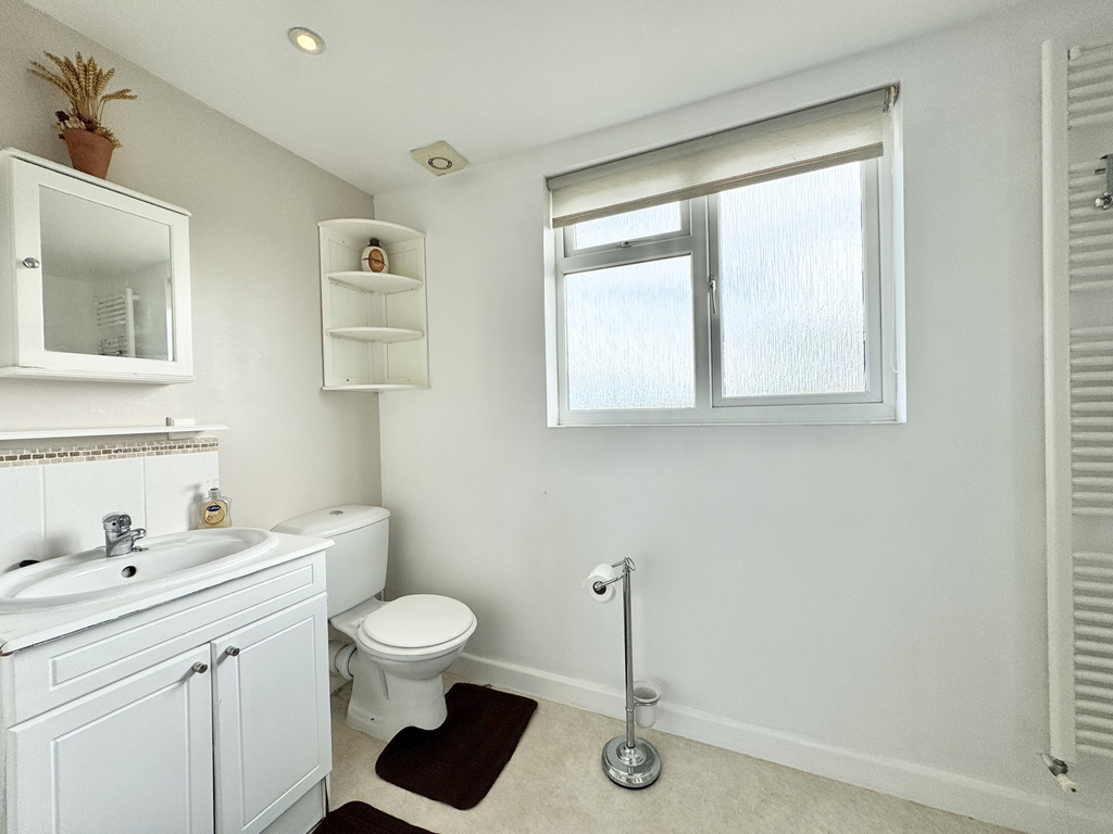 Comeytrowe Road, Trull, Taunton, Somerset, photo 16