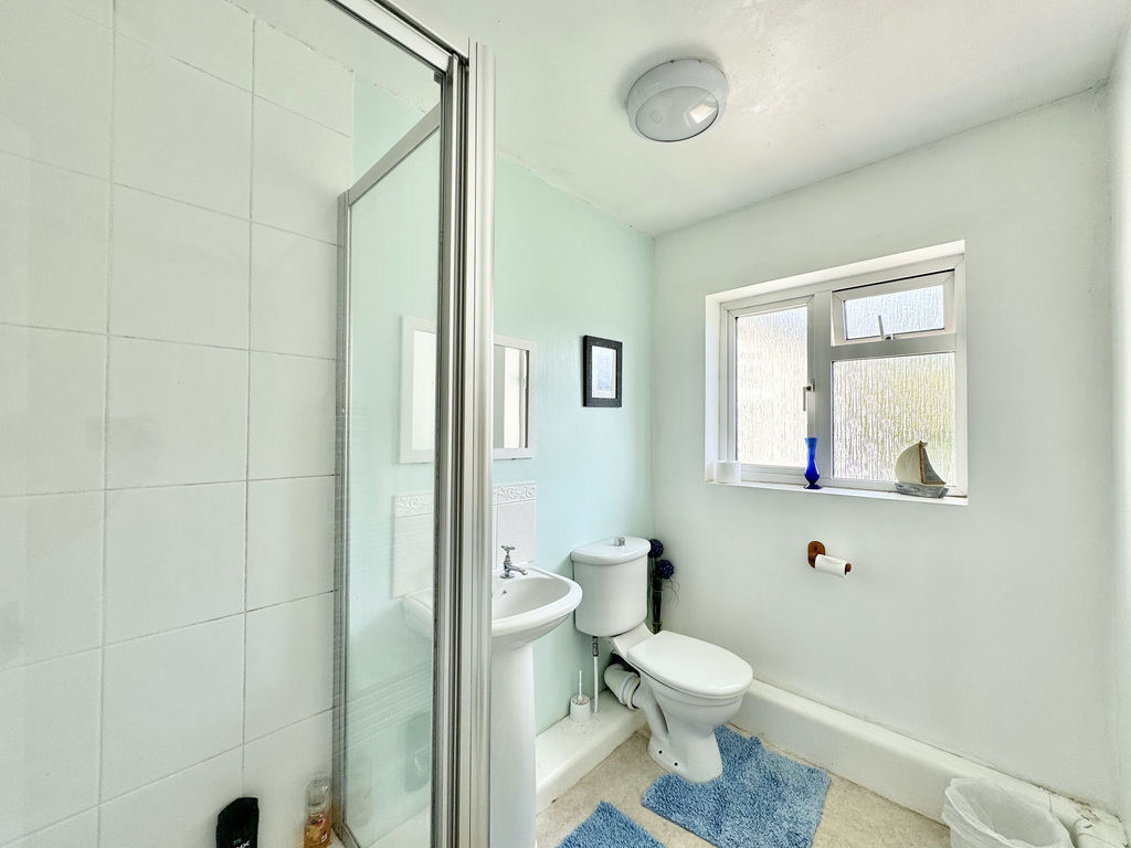 Comeytrowe Road, Trull, Taunton, Somerset, photo 10