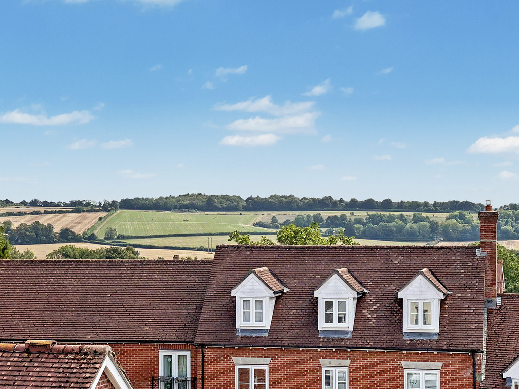Cobham Road, Blandford Forum, Dorset, photo 4