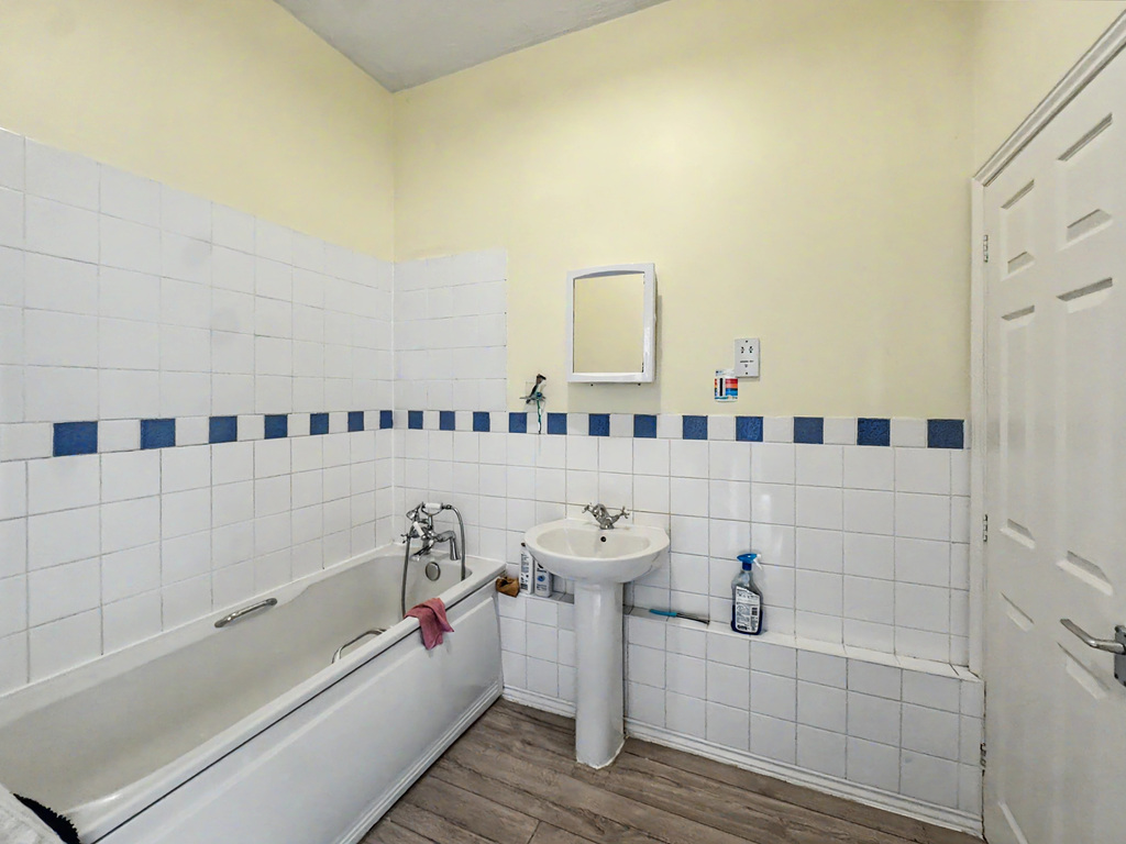Cobham Road, Blandford Forum, Dorset, photo 8