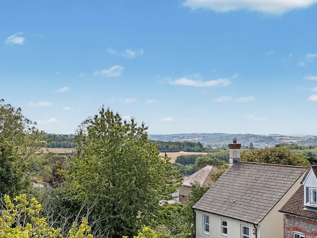 Cobham Road, Blandford Forum, Dorset, photo 2