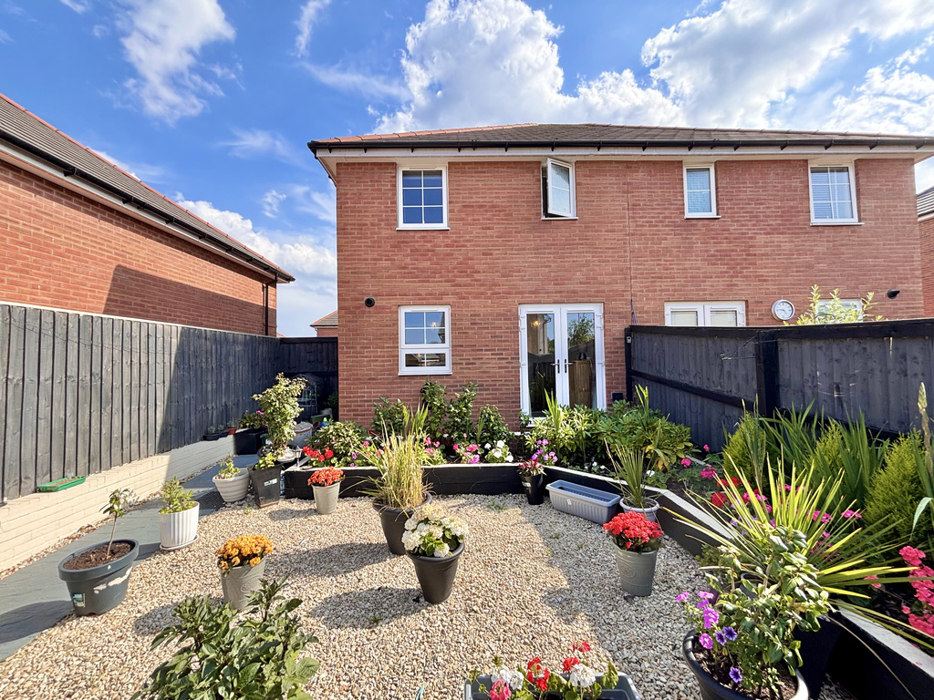 Honeycomb Vale, Chard, Somerset, photo 6
