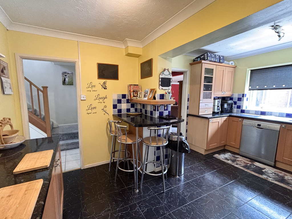 Forton Road, Chard, Somerset, photo 11