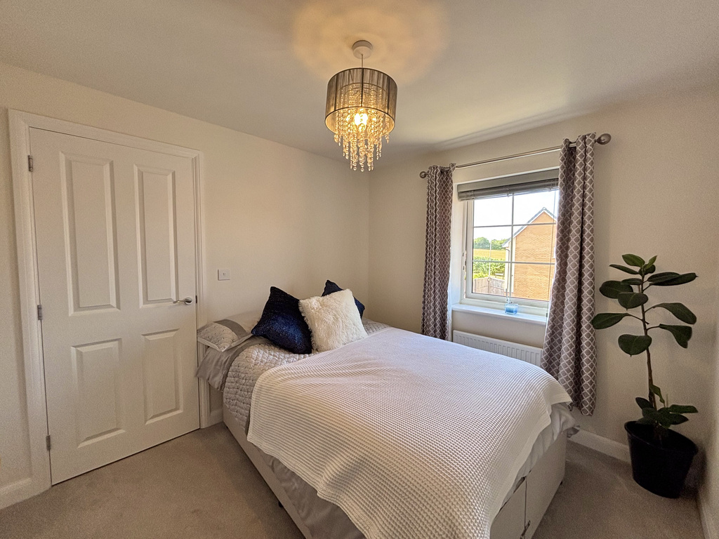 Honeycomb Vale, Chard, Somerset, photo 12