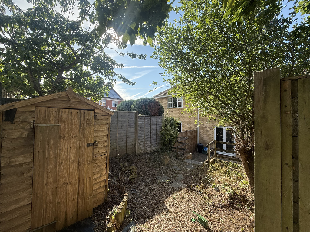 Ermine Street, Yeovil, Somerset - No Chain, photo 11