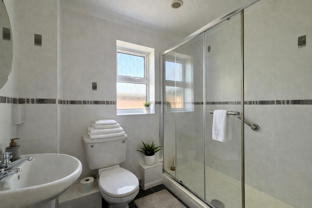 Rhodes Close, Staplegrove, photo 7