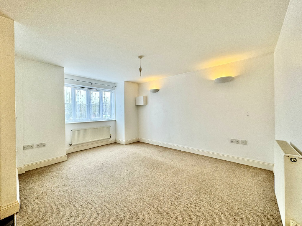 Monmouth Court, Bindon Road, Taunton, photo 6
