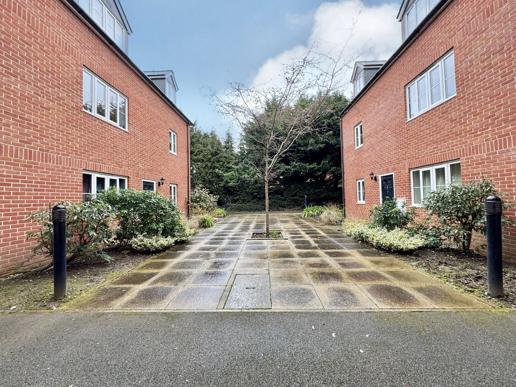 Monmouth Court, Bindon Road, Taunton, photo 11