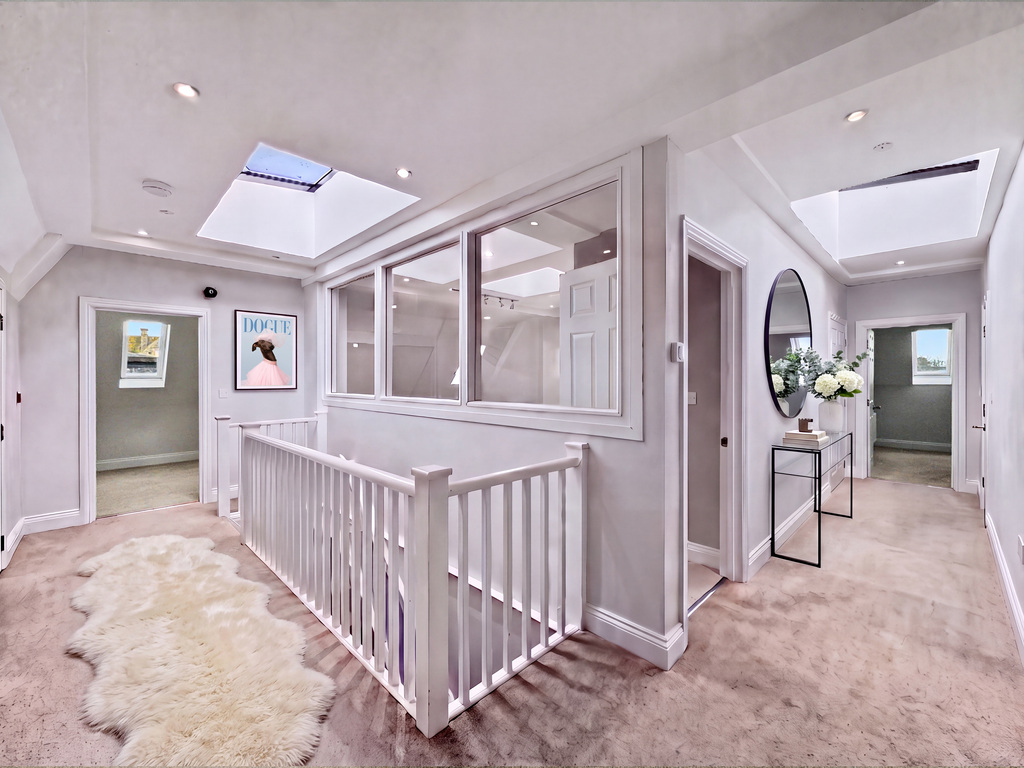 Flat 8, The Old Rectory, Somerleigh Road, Dorchester, Dorset, photo 6