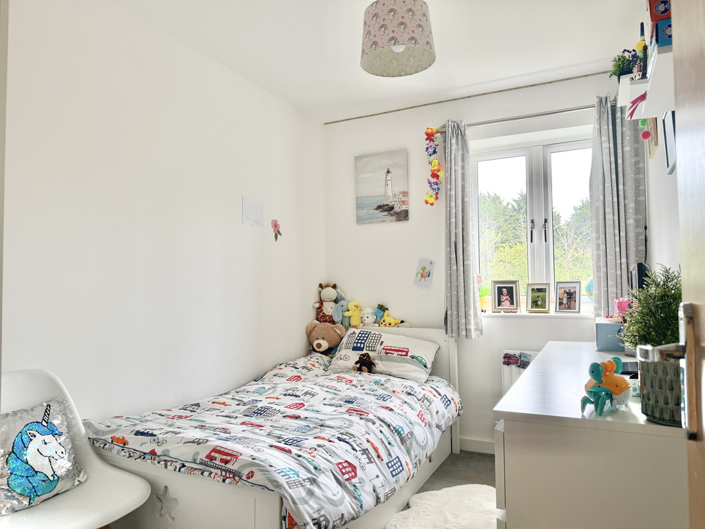 Wathen Court, Gillingham, SP8 4YS, photo 11