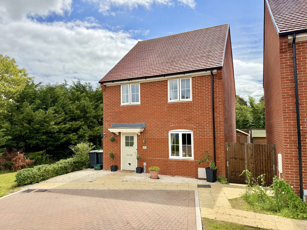 Wathen Court, Gillingham, SP8 4YS