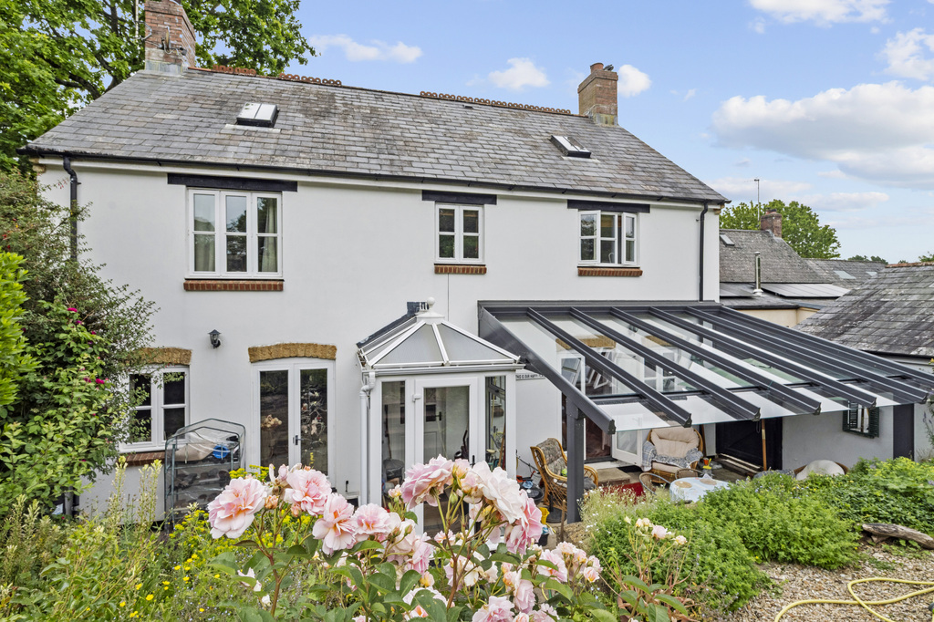St. James Road, Netherbury, Bridport, Dorset, photo 5
