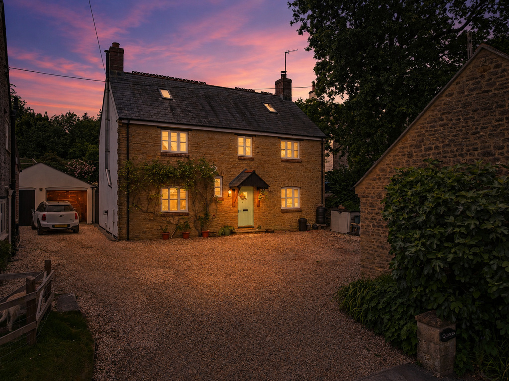St. James Road, Netherbury, Bridport, Dorset, photo 3