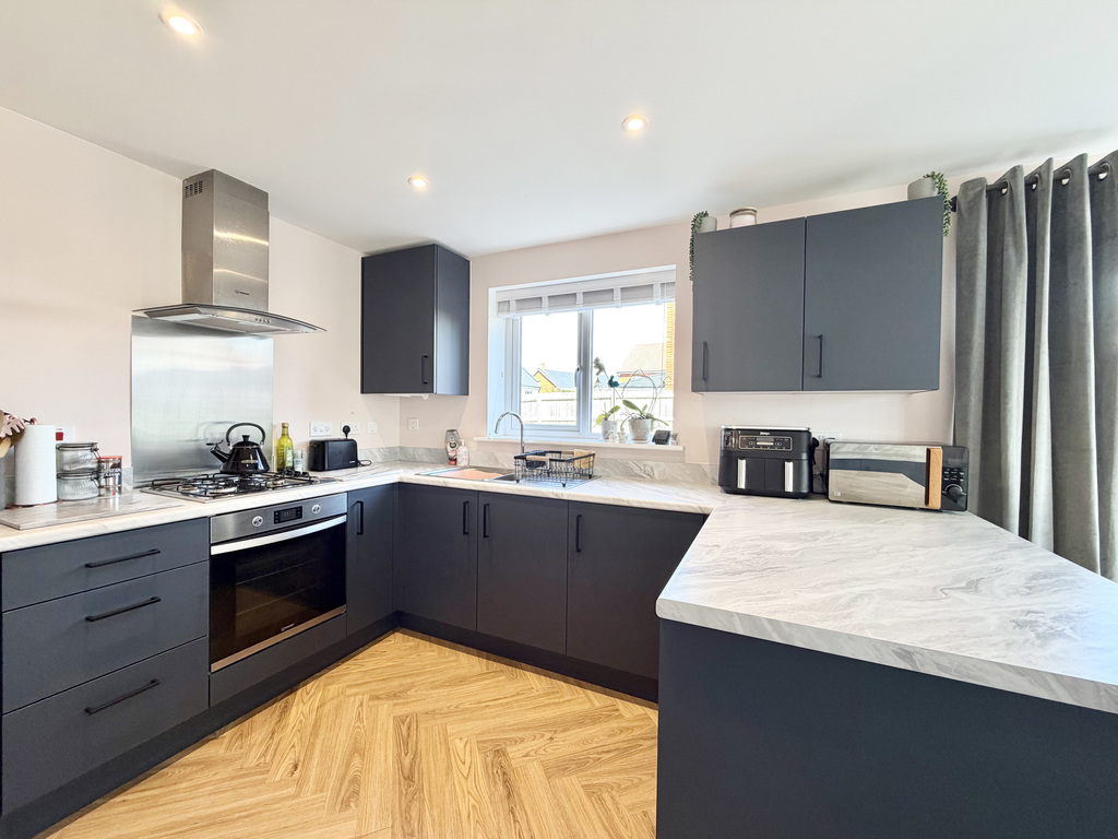 Ashmeads Close, Rumwell, photo 6