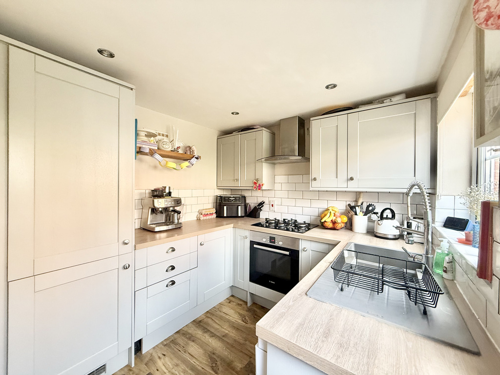 Vincent Way, Martock, Somerset, photo 10