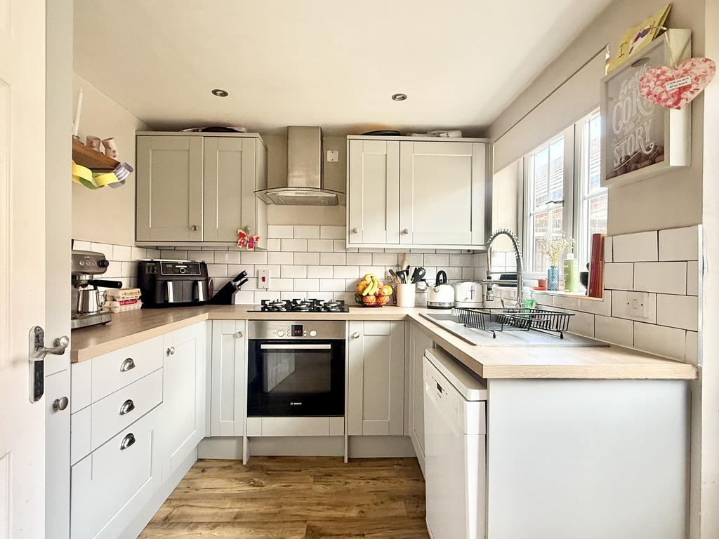 Vincent Way, Martock, Somerset, photo 9