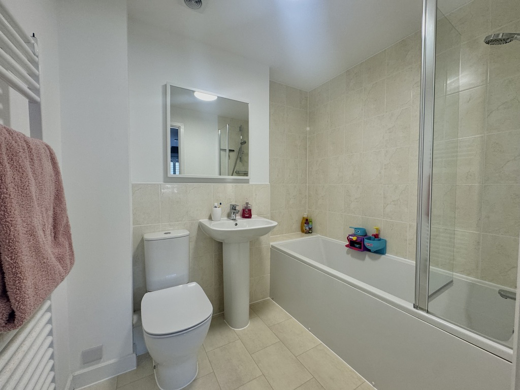 Dragonfly Close, Frome, Somerset, photo 15