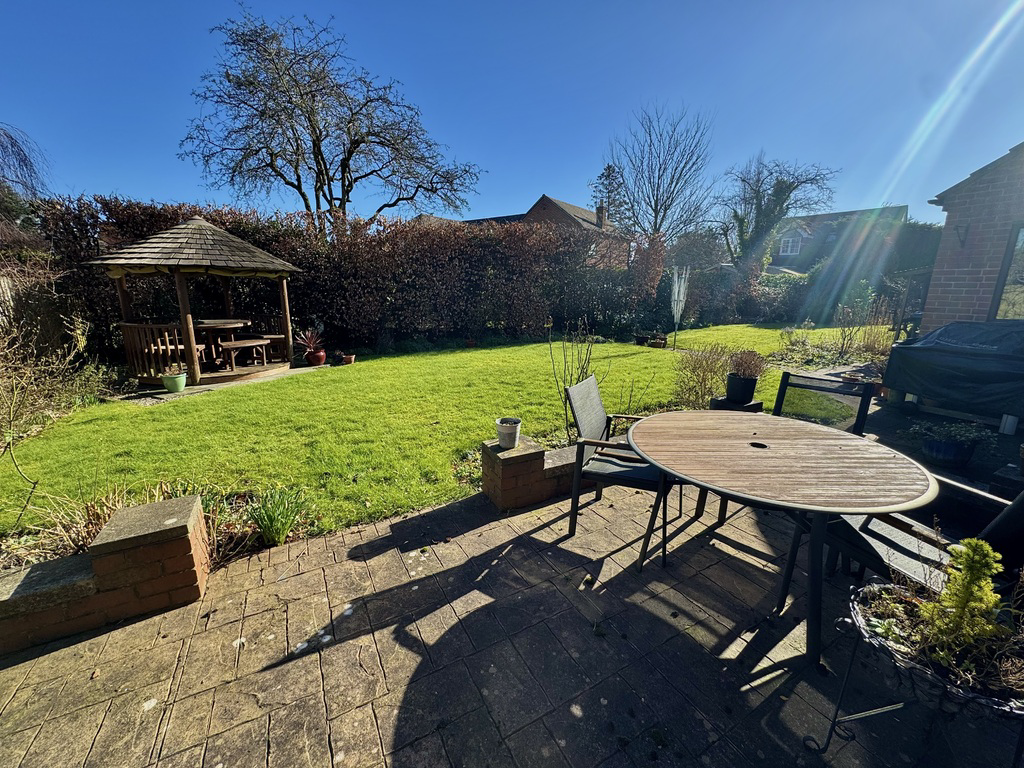 The Paddock, Urchfont, Wiltshire, photo 2