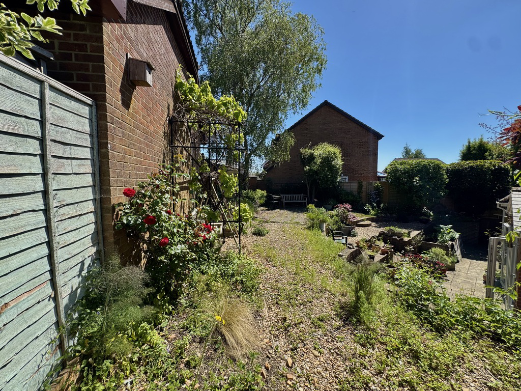 Sorley Close, Marlborough, Wiltshire, photo 31