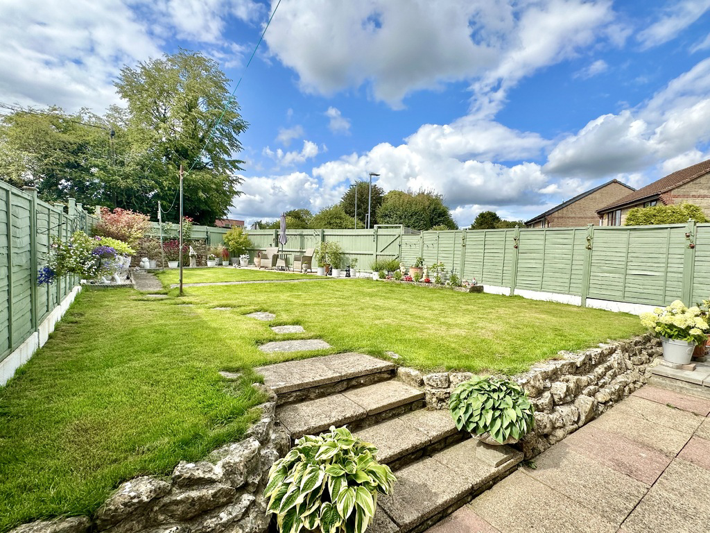 Westwood Drive, Frome, Somerset, photo 3