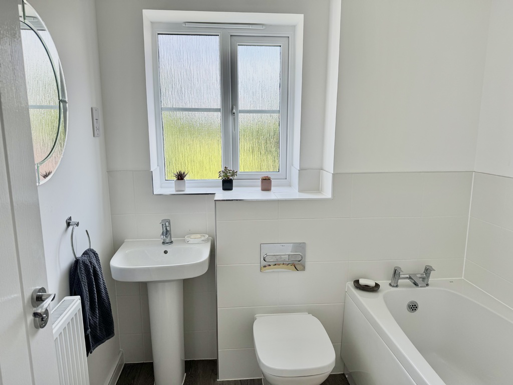 Winchcombe Avenue, Devizes, Wiltshire, photo 15