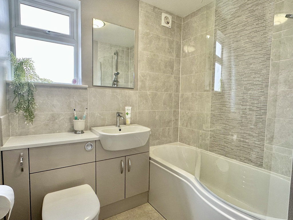 Westwood Drive, Frome, Somerset, photo 16