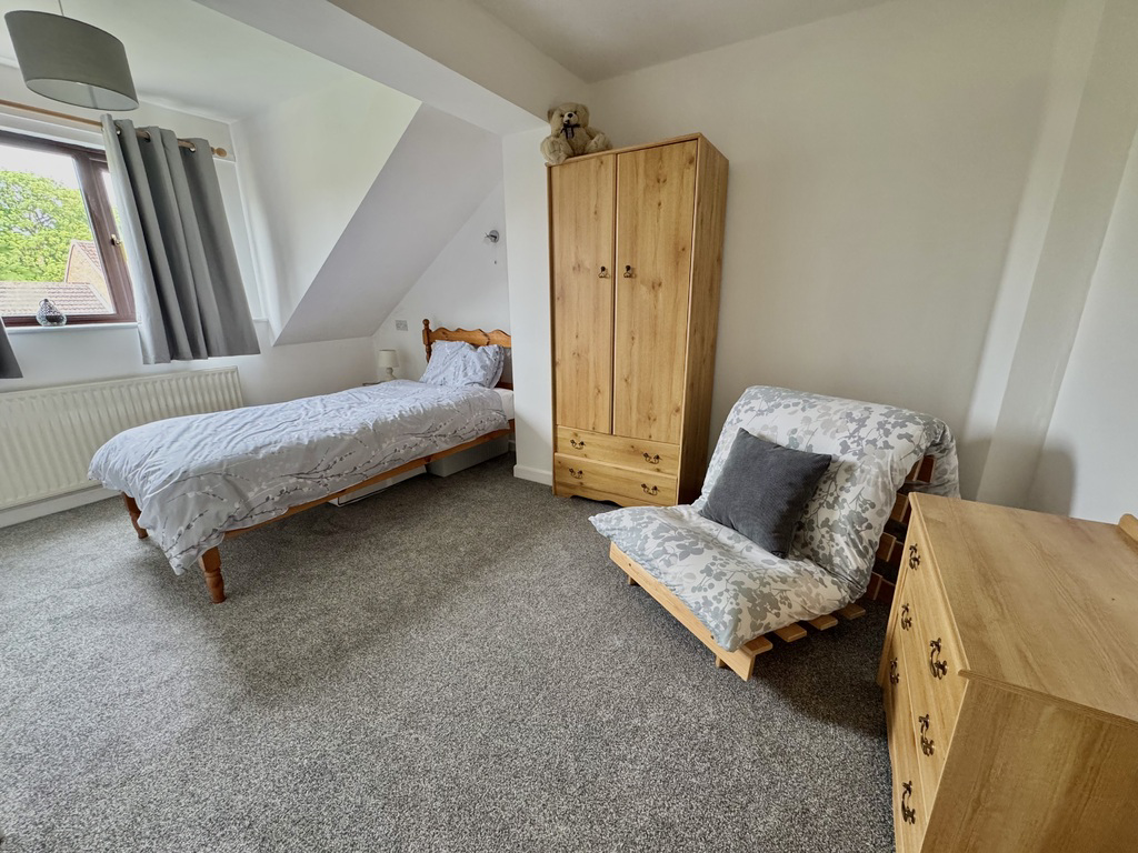 The Paddock, Urchfont, Wiltshire, photo 19