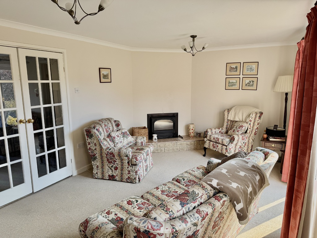 The Paddock, Urchfont, Wiltshire, photo 11