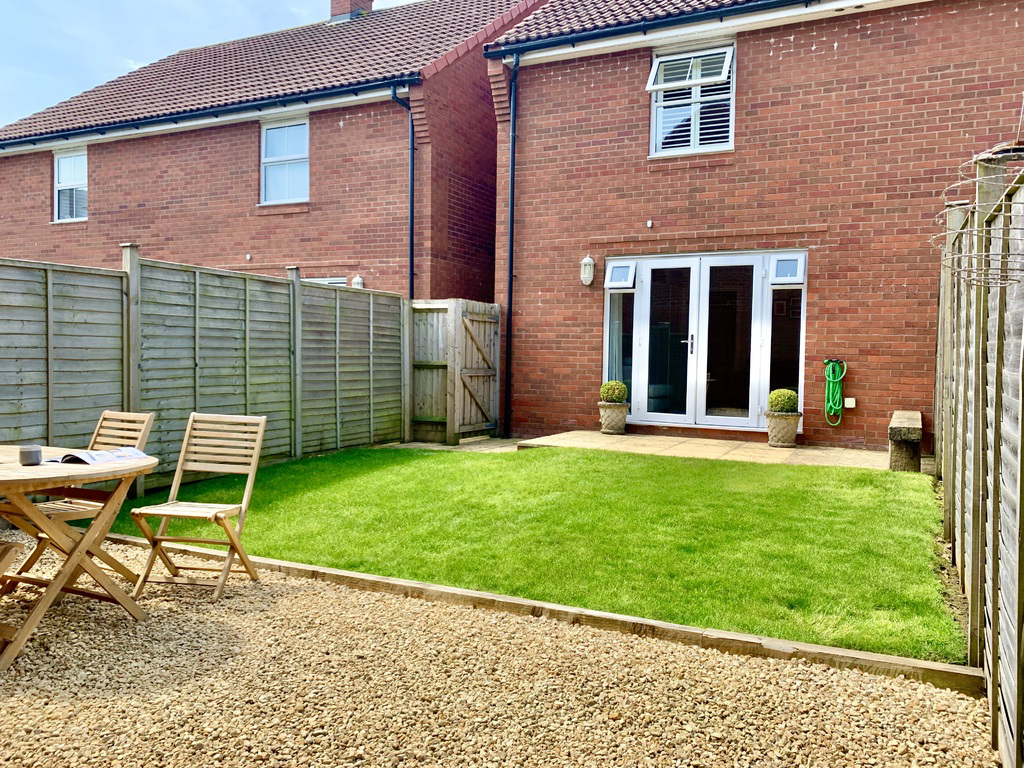 Dragonfly Close, Frome, Somerset, photo 17