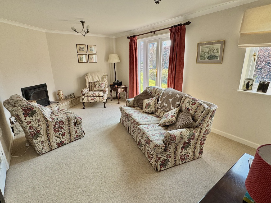 The Paddock, Urchfont, Wiltshire, photo 10